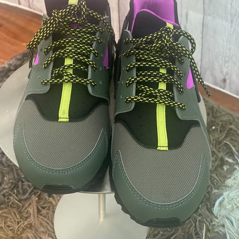 NIKE AIR HUARACHE RUNS SU RIVER BRIGHT CACTUS BLACK GRAY PURPLE SNEAKERS - Picture 12 of 12